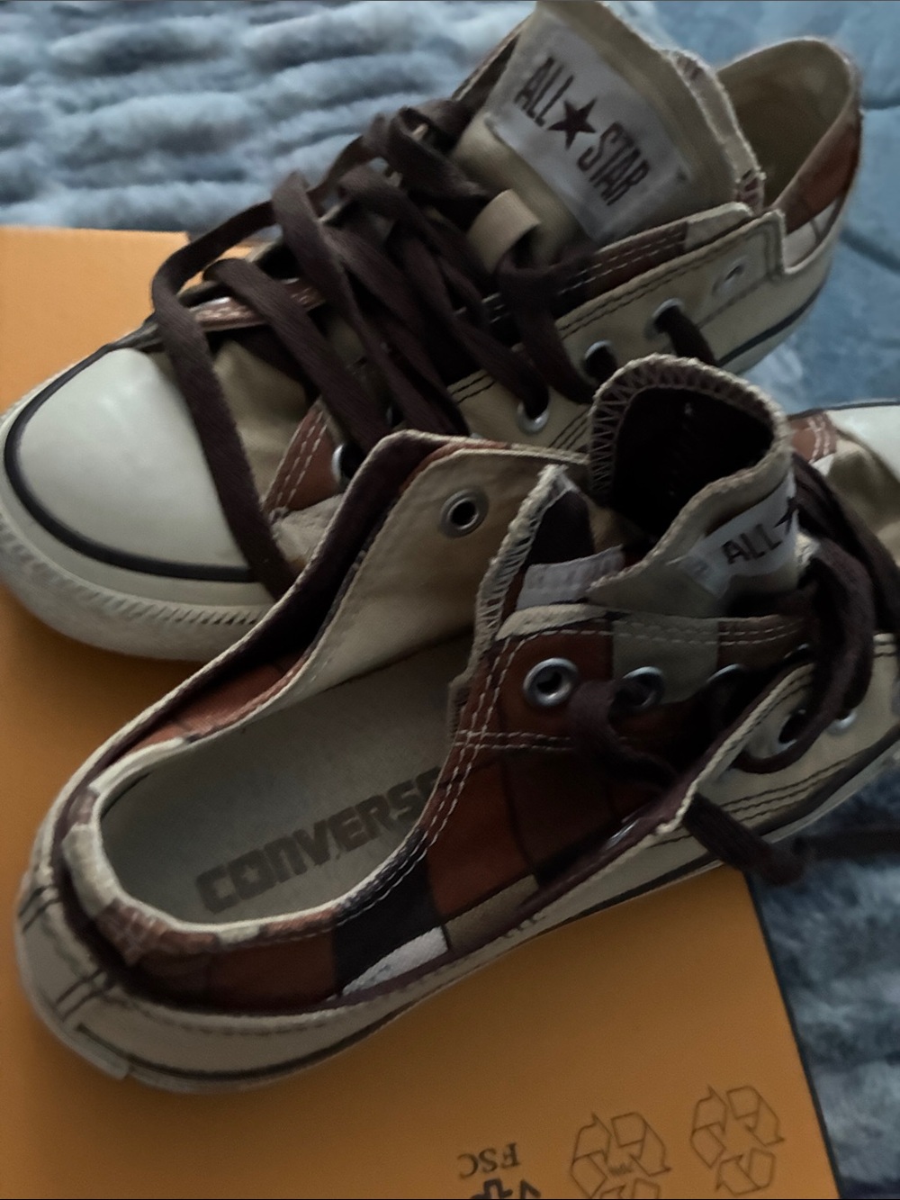 Vintage one of a kind Converse Low-Top Sneakers in Beige and Brown - Picture 7 of 12